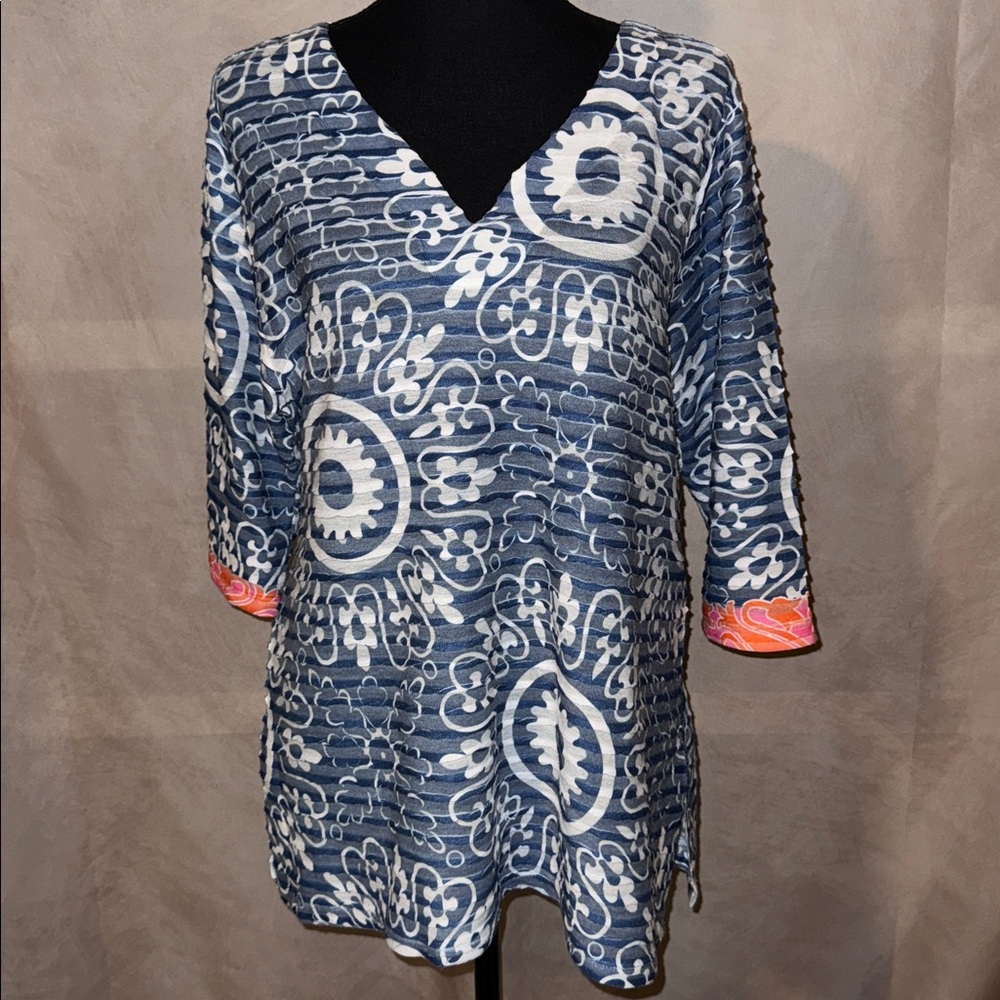 Whimsy Rose Women’s Blue and White Floral Top w/ 3/4 Sleeves w/ Pink Trim XL